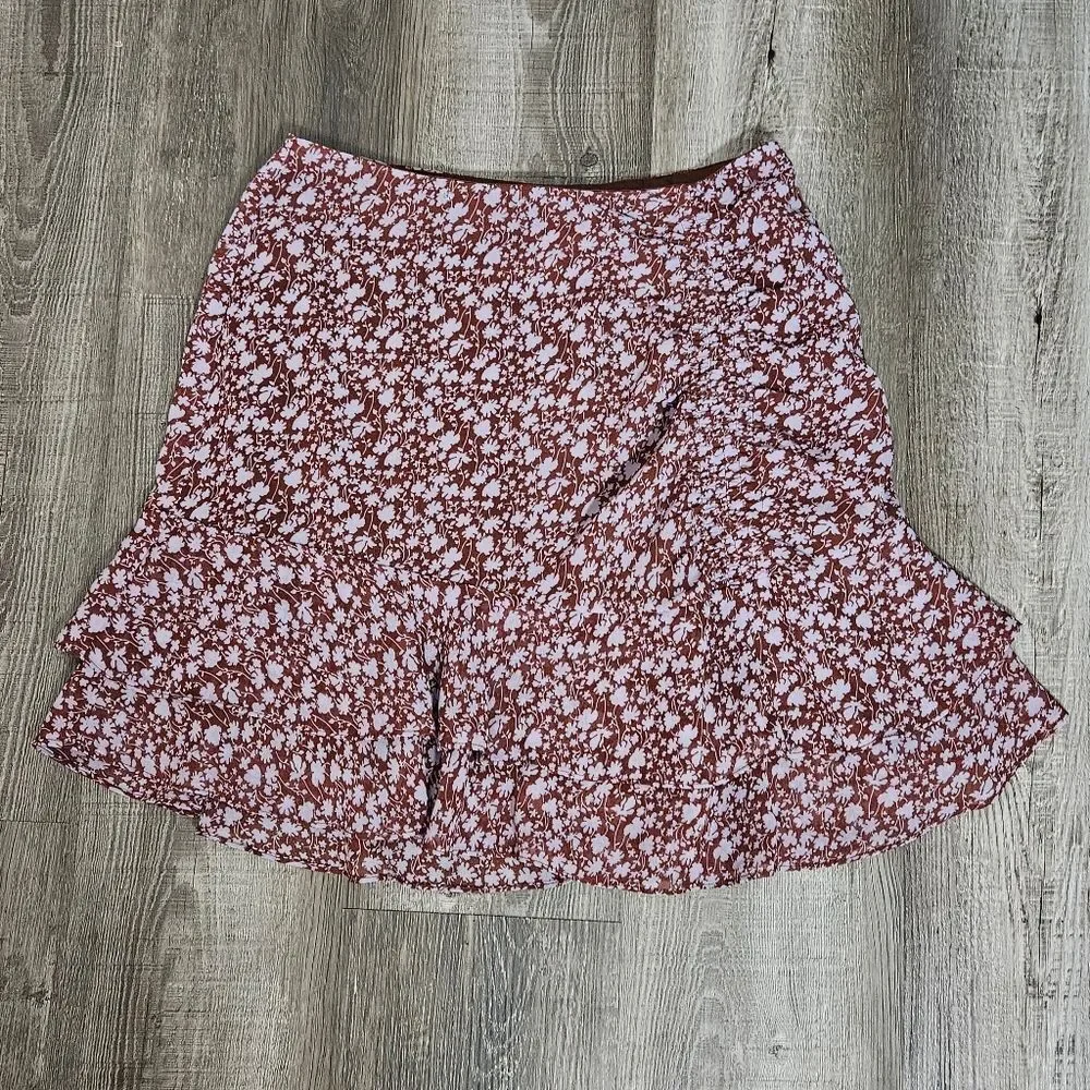 Lulu’s LUSH Always Carefree Rust Brown Floral Print Ruffled Mini Skirt Size Med